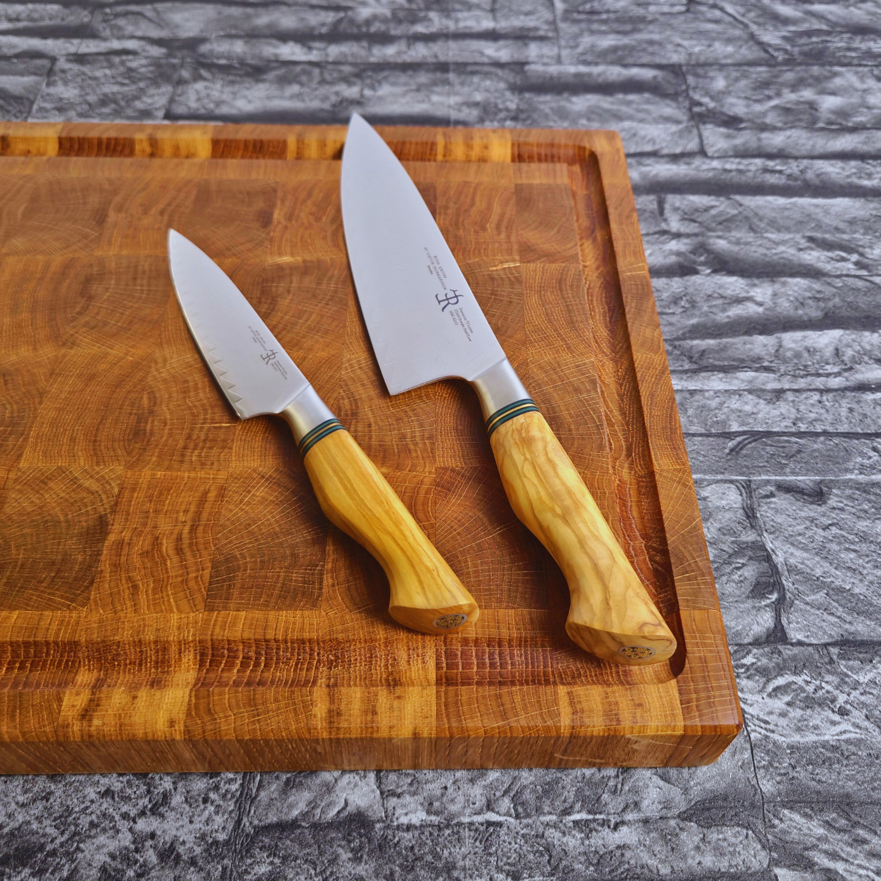 Küchenmesser der ST650 Serie "Geschenk-Set" von Ryda Knives | Kochmesser | Messerset | Chefmesser | Universalmesser, Naturzeugs, Schneidebrett, EIchenholz, Stirnholz-Schneidebrett