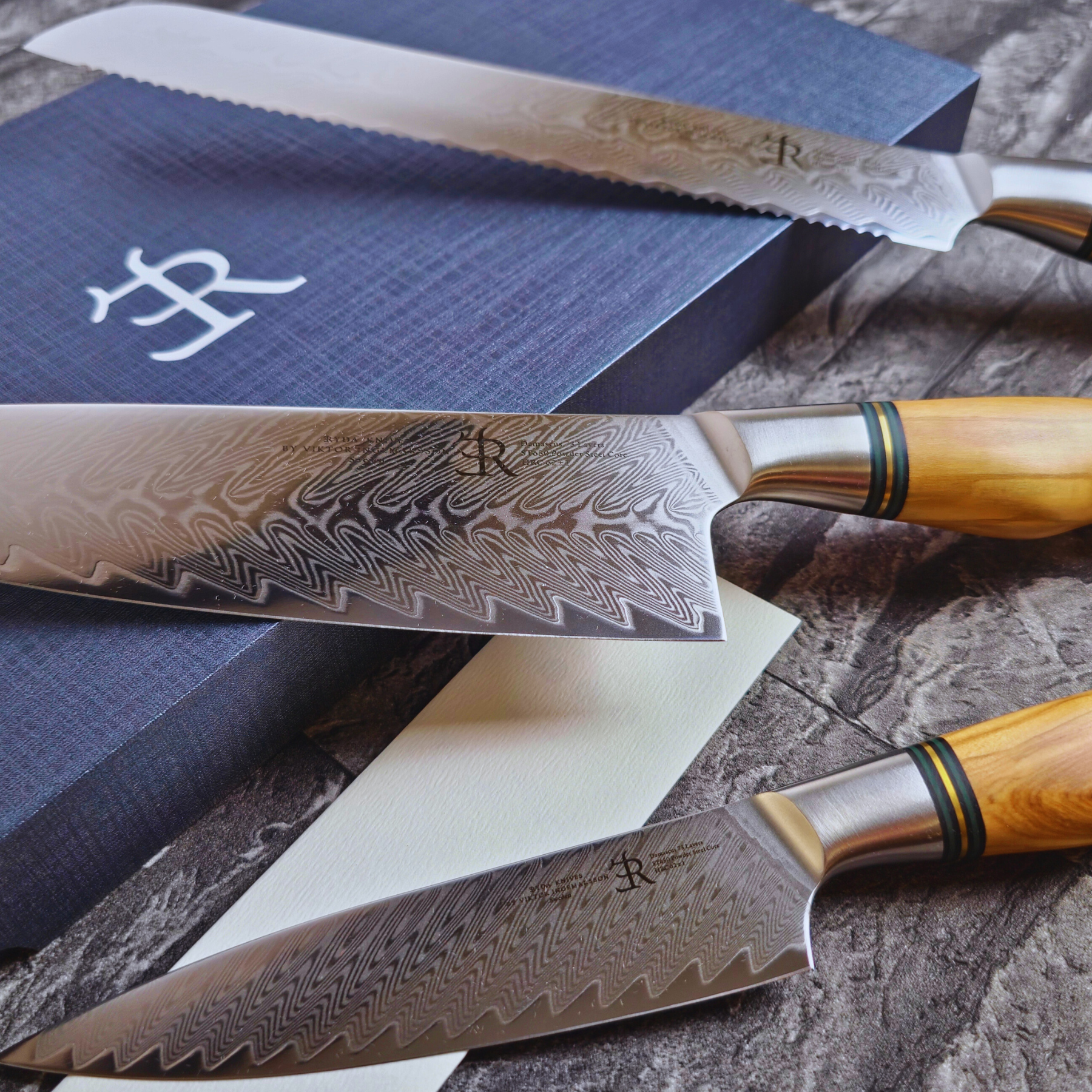 Küchenmesser der ST650 Serie "Luxury-Set" von Ryda Knives | 3 teiliges Messerset, Chefmesser, Brotmesser, Allzweckmesser, Damast