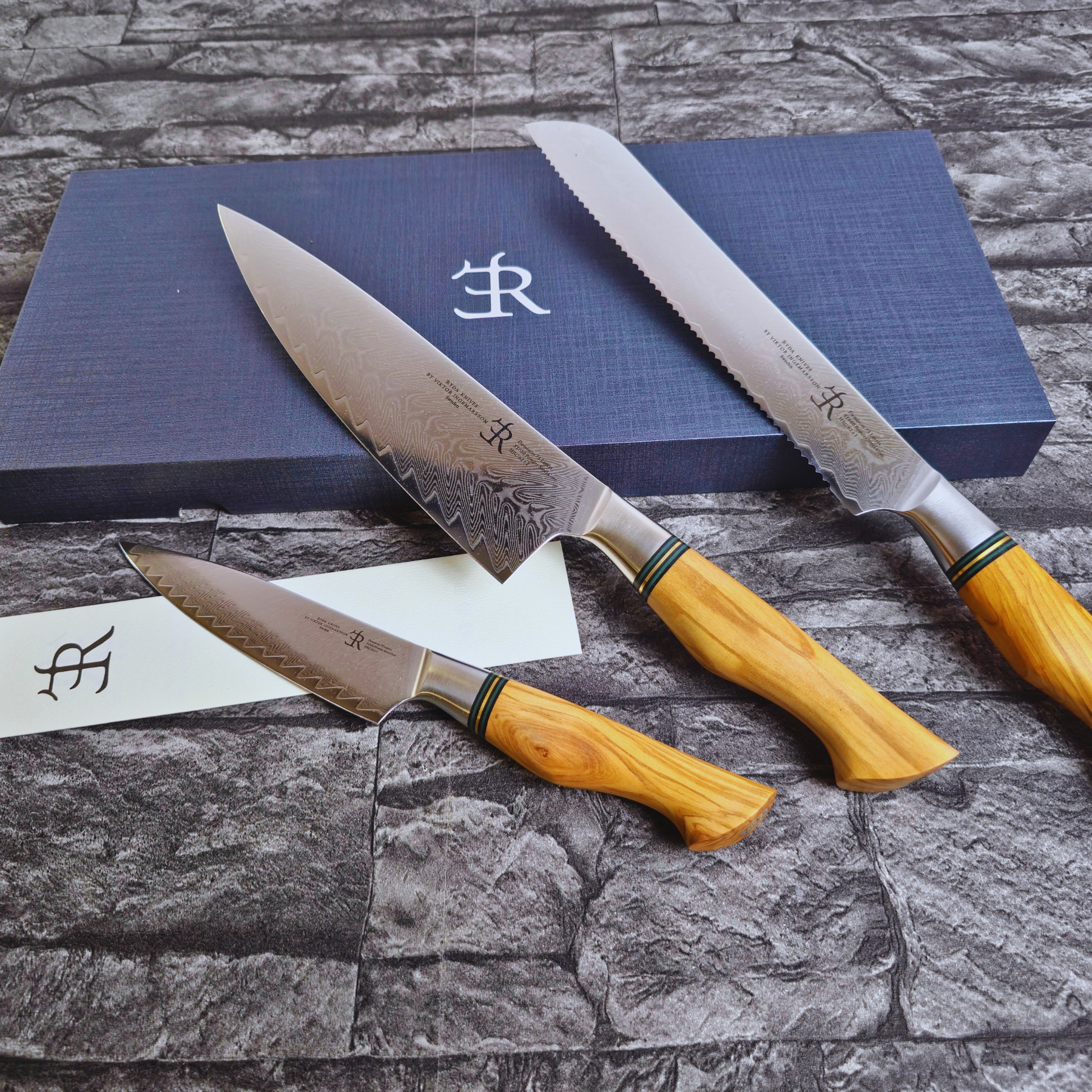 Küchenmesser der ST650 Serie "Luxury-Set" von Ryda Knives | 3 teiliges Messerset, Chefmesser, Brotmesser, Allzweckmesser, Damast