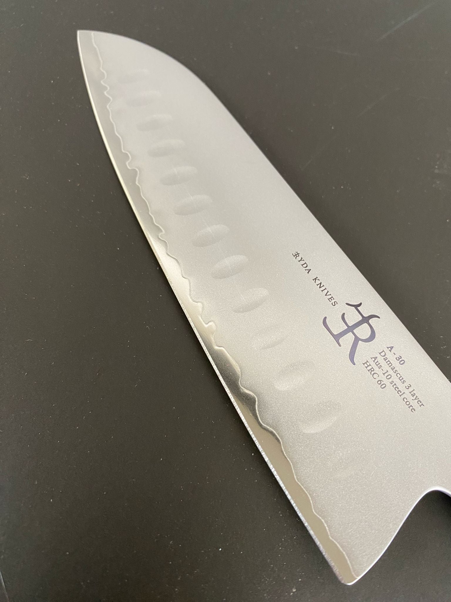 Santoku Messer der A-30 Serie | Küchenmesser von Ryda Knives