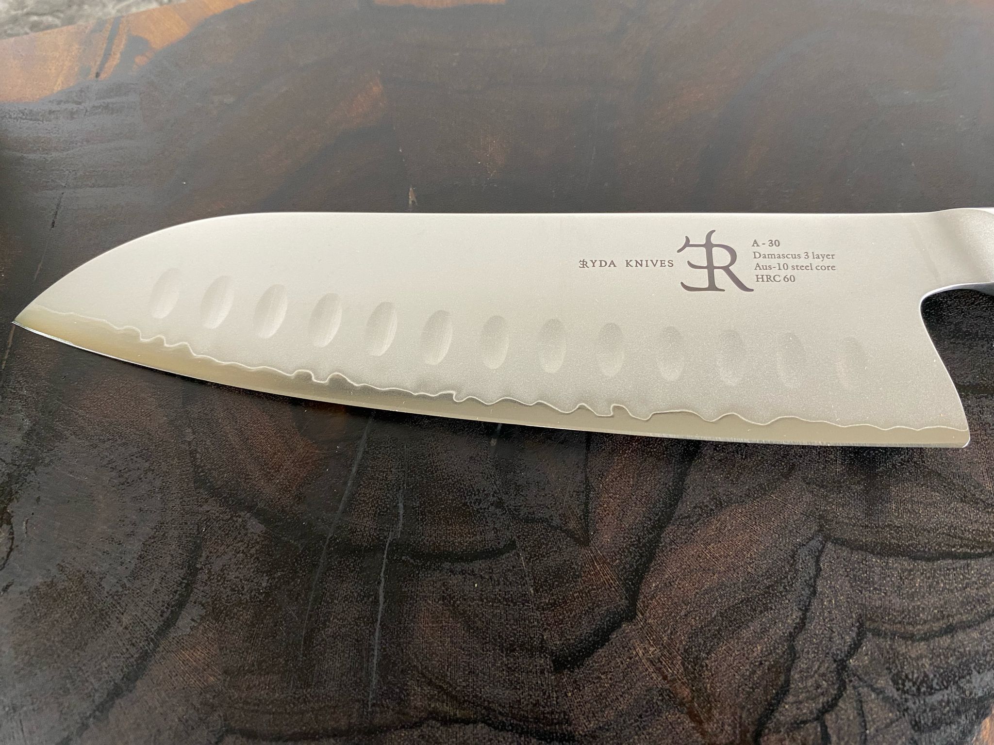 Santoku Messer der A-30 Serie | Küchenmesser von Ryda Knives