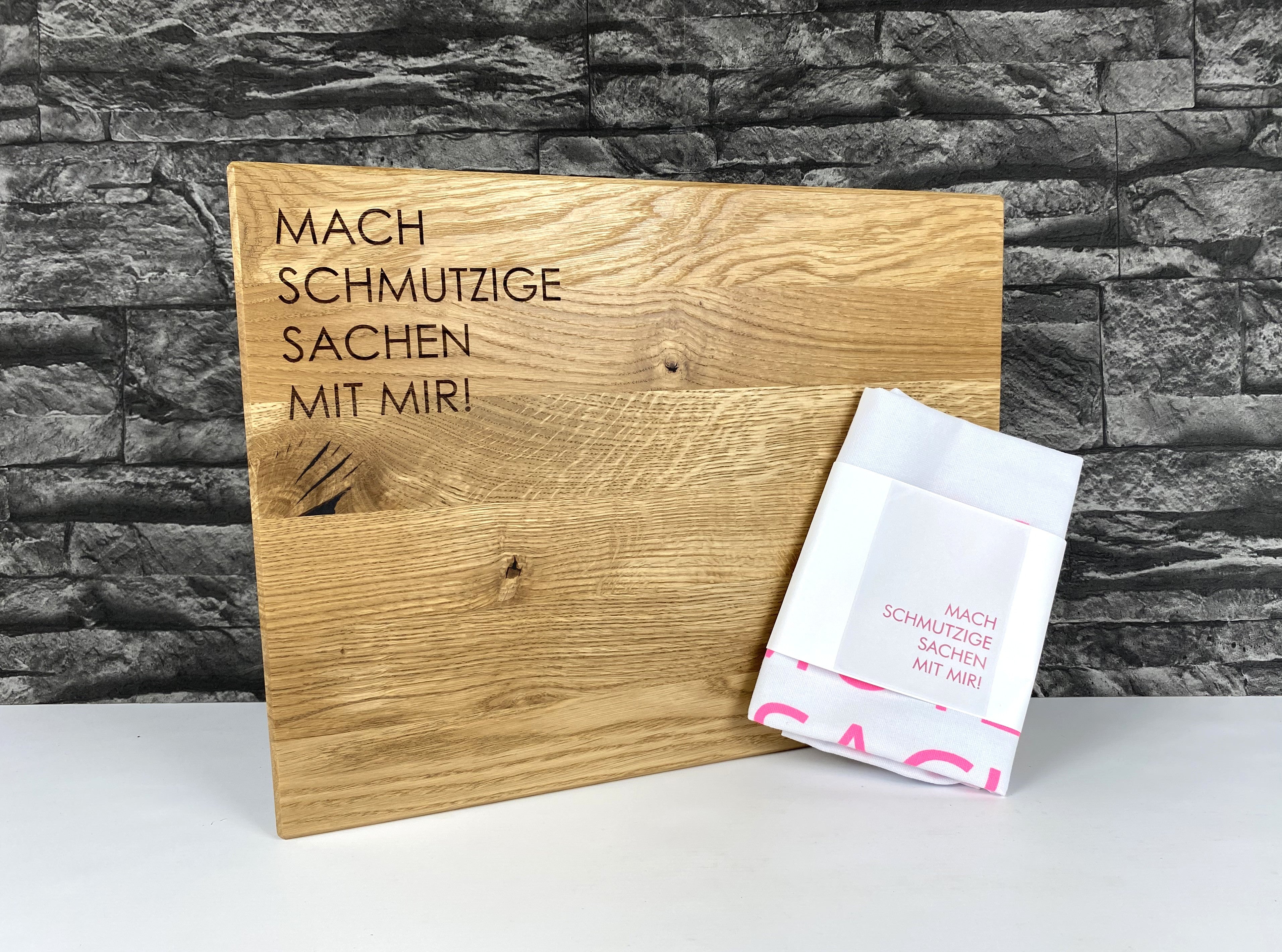 Küchenset #4 mit Spruch – Eichen-Schneidebrett & Geschirrtuch "Mach schmutzige Sachen mit mir", Naturzeugs, Schneidebrett, Küchenbrett, Eichenbrett, Servierbrett, Spruch, Geschirrhandtuch