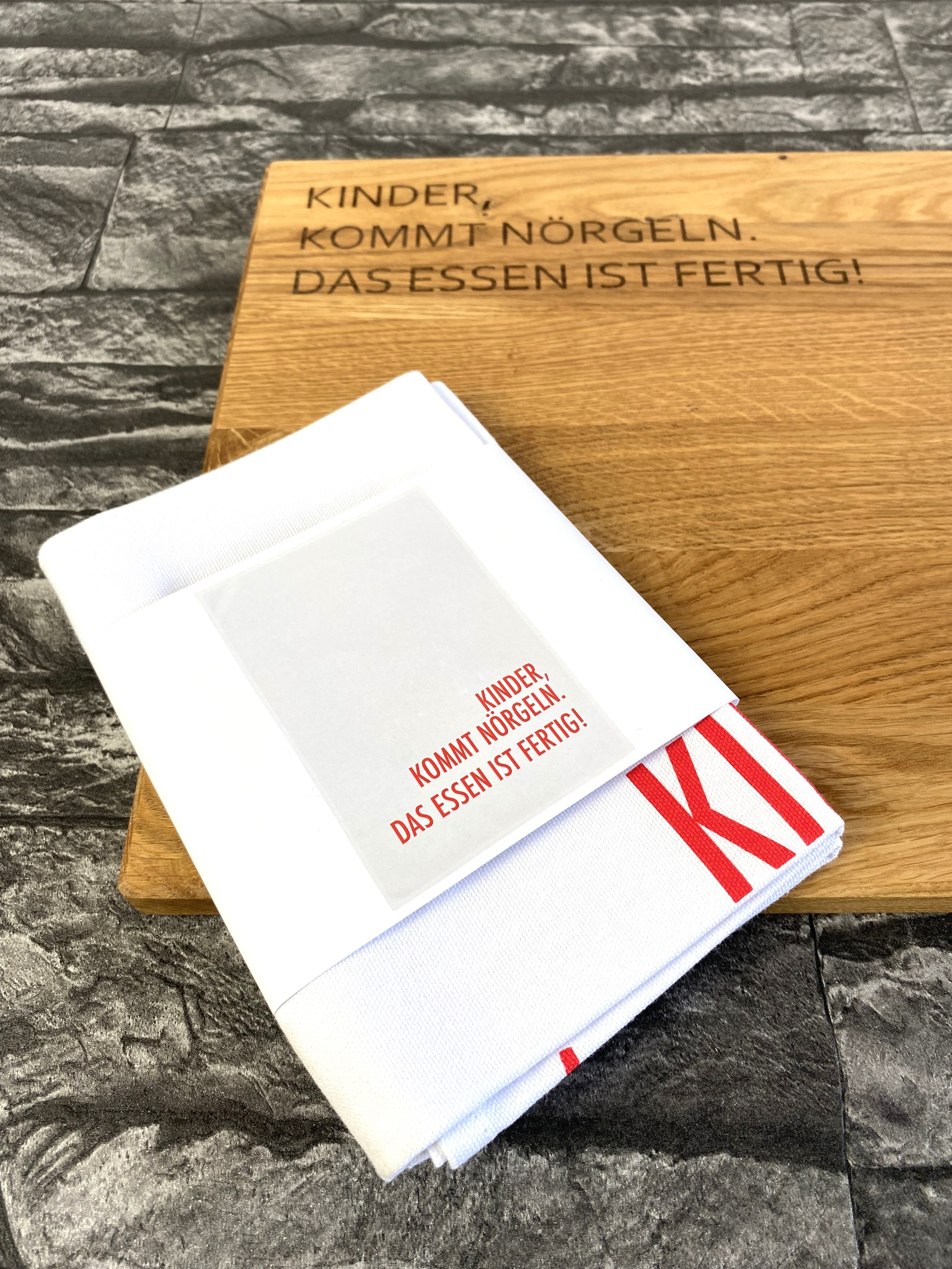 Küchenset #3 mit Spruch – Eichen-Schneidebrett & Geschirrtuch "Kinder, kommt nörgeln.", Naturzeugs, Schneidebrett, Küchenbrett, Eichenbrett, Servierbrett